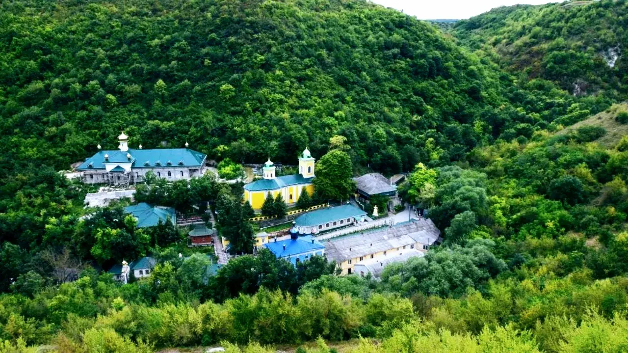 Mănăstirea Saharna