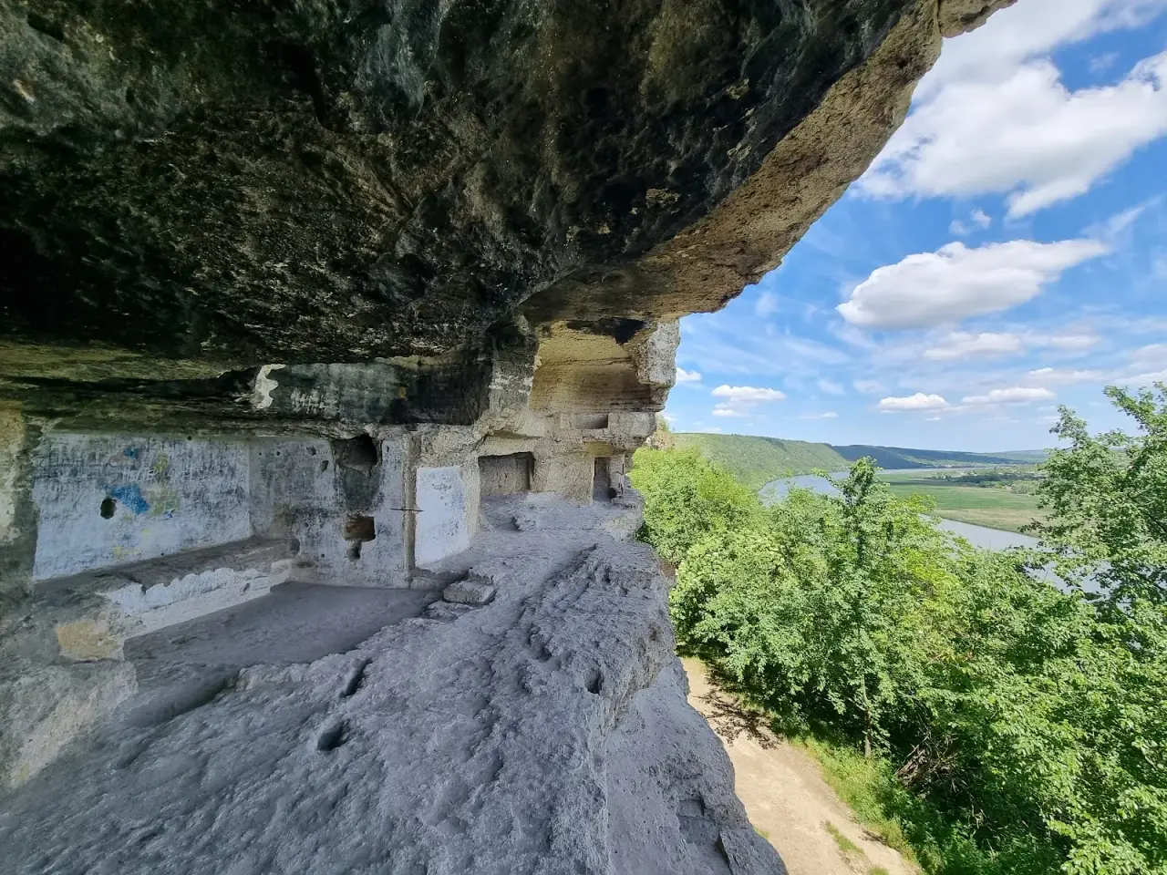 Mănăstirea Țipova — fotografie 3