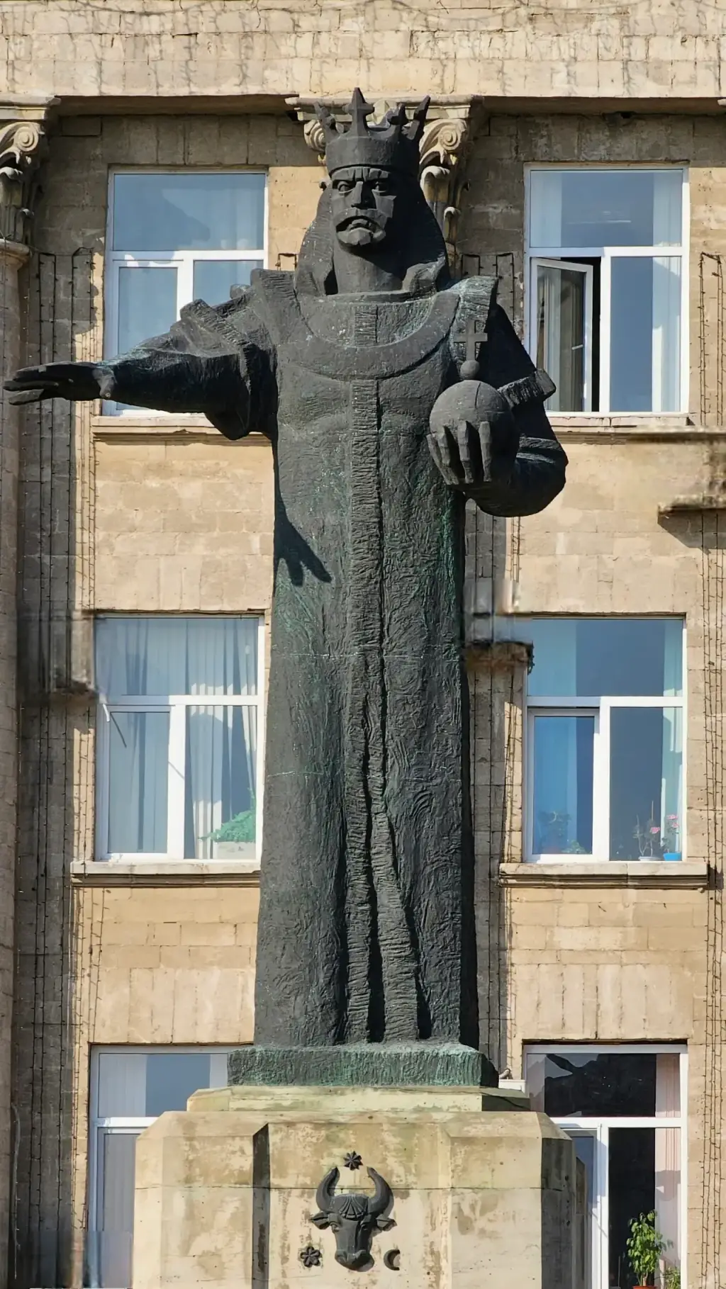 Monumentul lui Ștefan cel Mare și Sfânt — fotografie 3