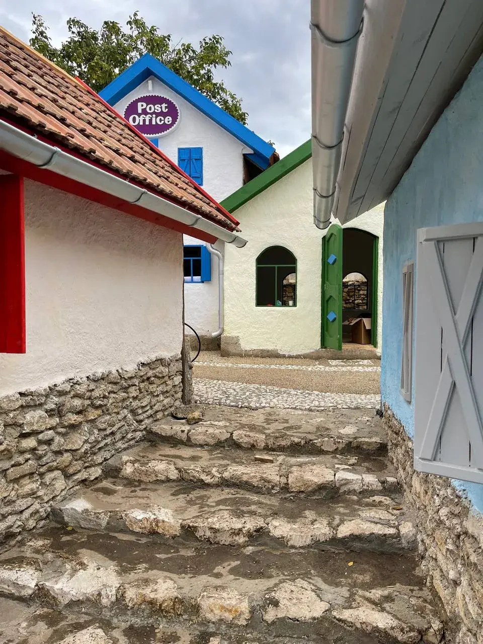 Orașul Caprelor „Kozy” (Goat Town) — fotografie 3
