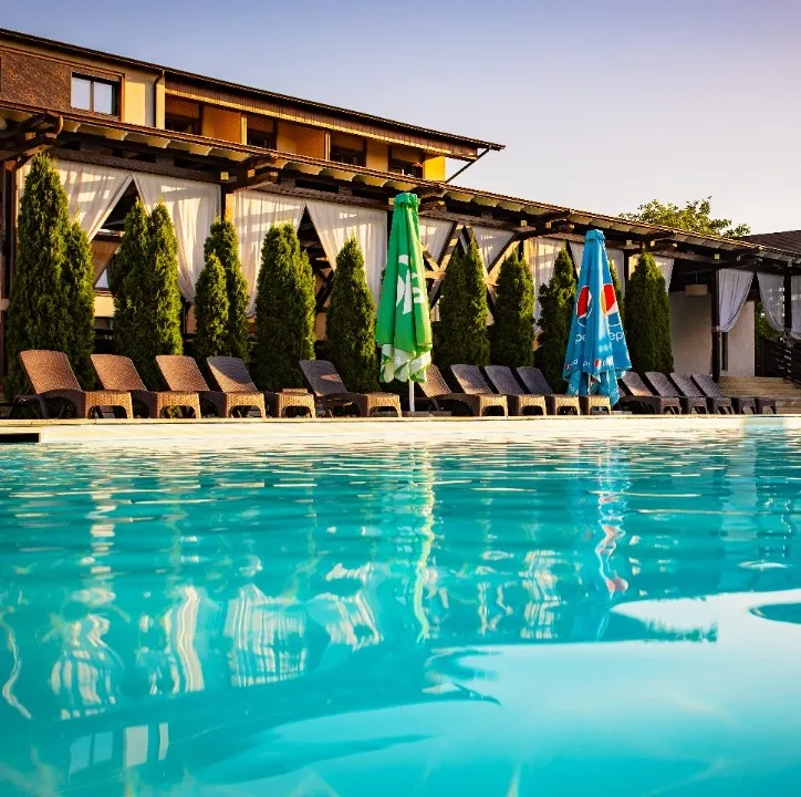 Giowine Hotel & Restaurant