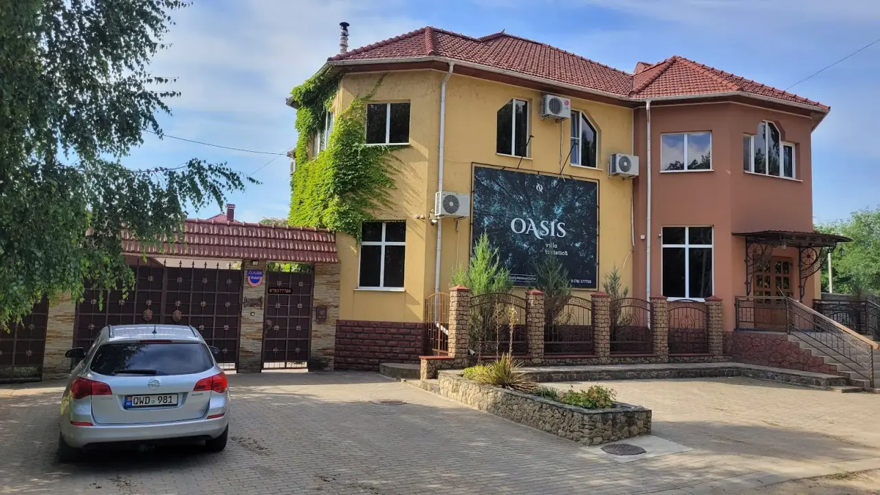 Hotel Oasis