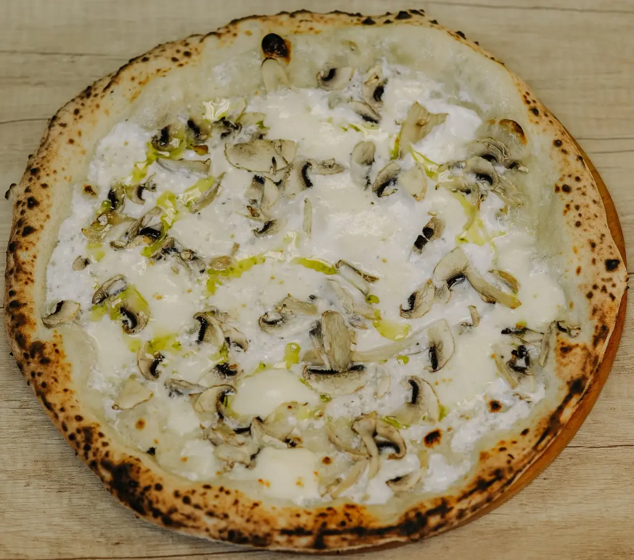 Pizza fatto a mano