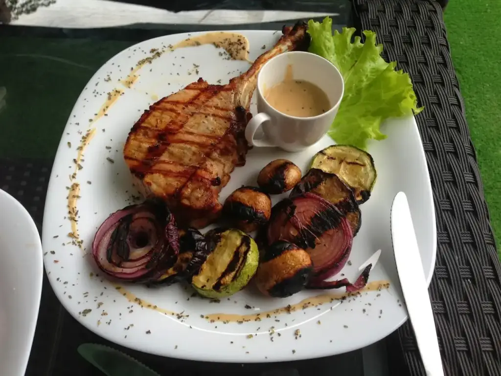 TIERRA Restaurant