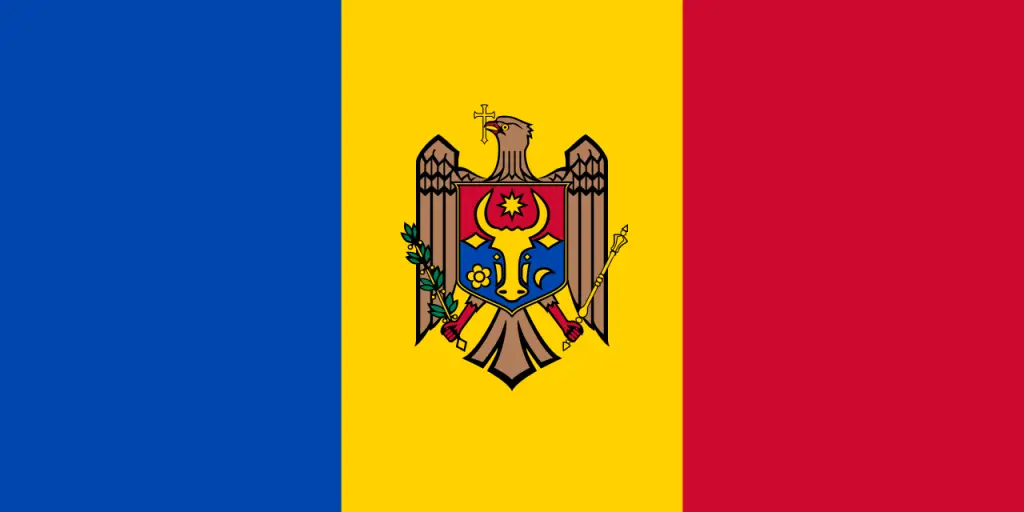 Drapelul de stat al Republicii Moldova — tricolor albastru, galben, roșu cu stema centrală